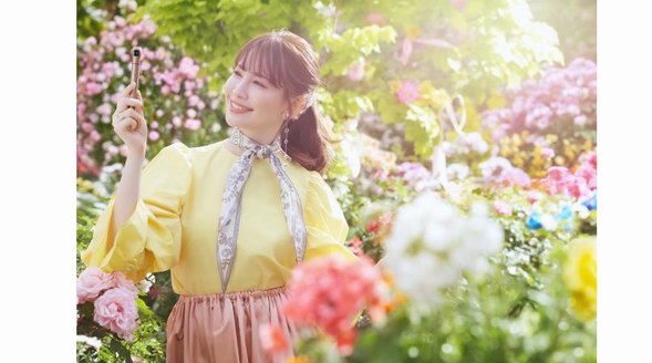 360度全景相機怡可拍發布新色，小嶋陽菜出任唯光世品牌大使