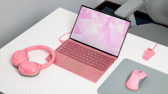Razer Book粉色筆記本，拼顏值，也拼實力
