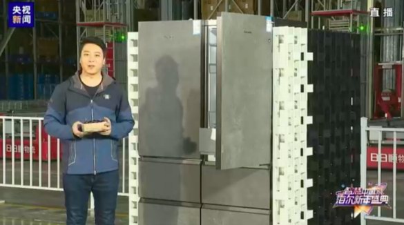 從多米諾骨牌中的冰箱里拿出車厘子！見證卡薩帝“挑戰不可能”