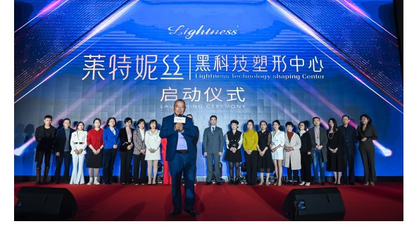 《天空衛視》：名模孫銘童代言萊特妮絲，在歐洲熱銷