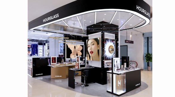 盛妝啟幕，赴美之約 Hourglass中國內地首店進駐杭州武林銀泰