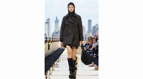 COS發布2022秋冬系列
