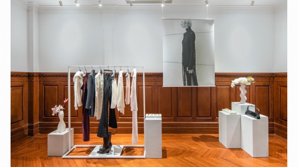 Massimo Dutti Studio系列首發(fā)，照耀當(dāng)代女性的魅力著裝