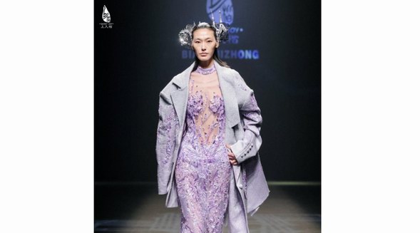時空對仗，“有巢”再現——上久楷·邊惠中2023秋冬高級成衣系列亮相中國國際時裝周