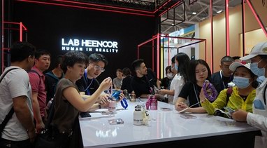 LAB HEENOOR深圳行，展會兼具未來感與科技感，現場人氣爆棚