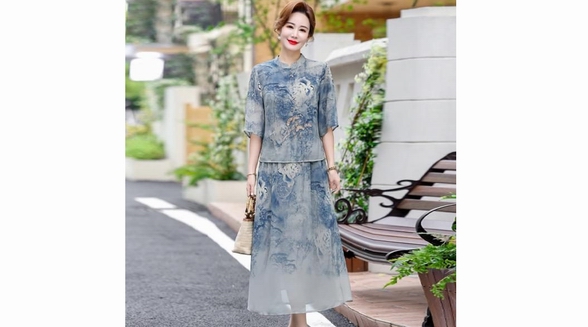 快手主播雪寶聯手“子母依”品牌，打造中老年服裝品牌新模式