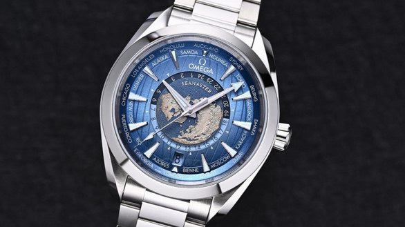 歐米茄世界時賦新色Summer Blue展現雋永活力