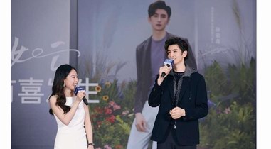 自在如云，有喜發(fā)生！張?jiān)讫埻孓D(zhuǎn)運(yùn)動西服多場景穿搭！