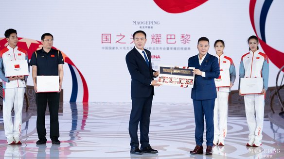 國之光，耀巴黎——中國國家隊(duì)攜手毛戈平美妝 共赴巴黎榮耀之旅