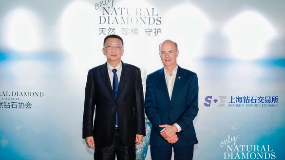 天然鉆石協(xié)會(huì)攜手上海鉆石交易所臻獻(xiàn)天然鉆石“天然 珍稀 守護(hù)”獨(dú)特魅力