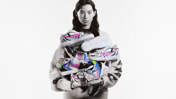 全新限量版 Off-White? c/o BSTROY? “OUT OF OFFICE” 運(yùn)動鞋： 致敬科技與設(shè)計之美