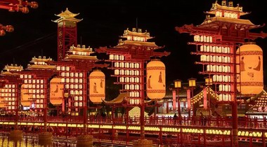 新春文旅開門紅｜“非遺”春節引爆傳統文化游 年輕人小城里尋年味兒