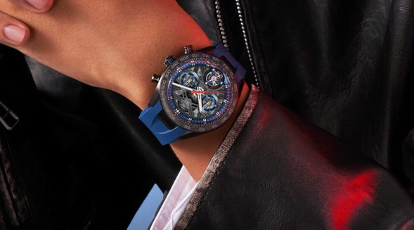 TAG Heuer泰格豪雅全新卡萊拉系列上海限量版Extreme Sport陀飛輪計時碼表