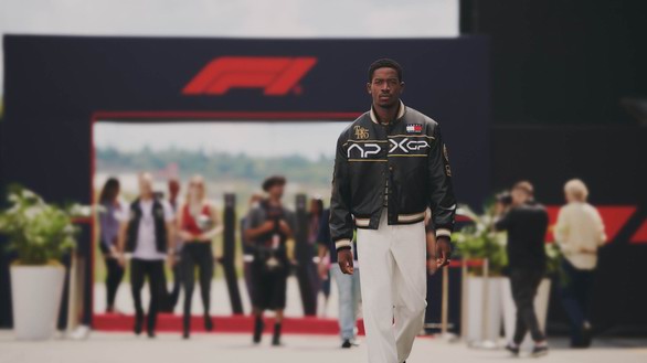 TOMMY HILFIGER攜手電影《F1: 狂飆飛車》推出APXGP系列