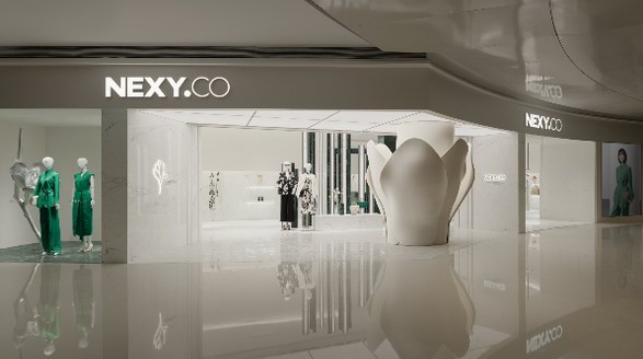 輕奢女裝品牌NEXY.CO攜手青山周平在成都打造一座木蘭之城