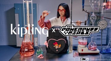 Kipling x 飛天小女警聯名系列登場，奔赴今夏充能旅程！