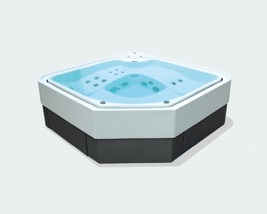 Infinity Spa: 終極奢華  Blanc 5公司打造的無邊水療浴缸產品