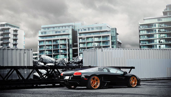 蘭博基尼Lamborghini Murcielago LP640穿上黃金戰靴！