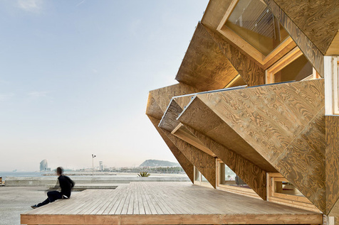 The Endesa Pavillion，2011年巴塞羅那智能城市大會中的控制室，這個房子不用電