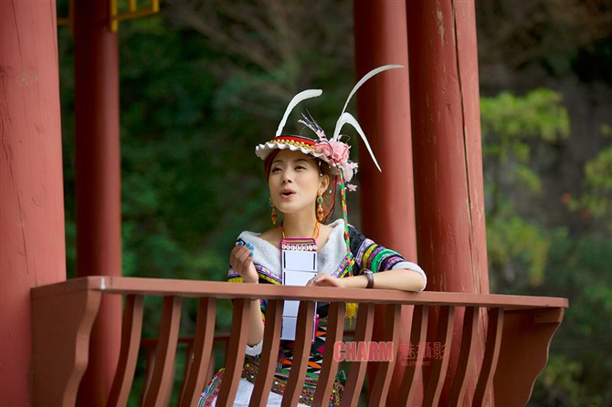 著名音樂人古格為達娃卓瑪量身打造《美在白馬》
