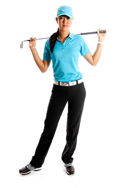 韓裔美女球手魏圣美（Michelle Wie）在球場上的時(shí)裝風(fēng)采