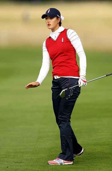 韓裔美女球手魏圣美（Michelle Wie）在球場上的時裝風采
