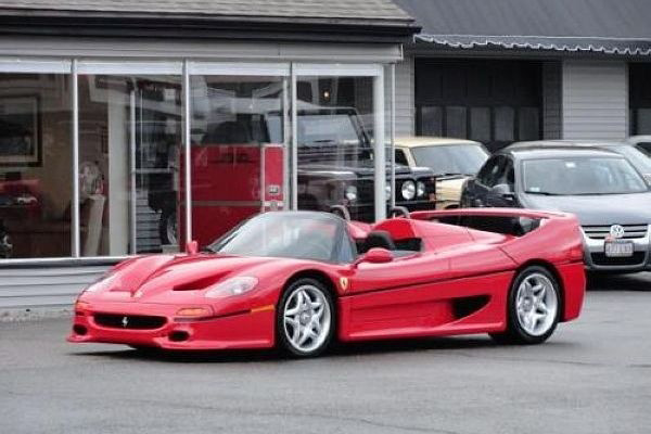 法拉利限量旗艦「Ferrari F50」正于美二手網站拍賣