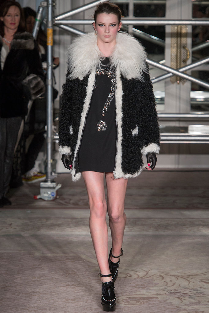 Moschino Cheap And Chic 2013秋冬流行發布