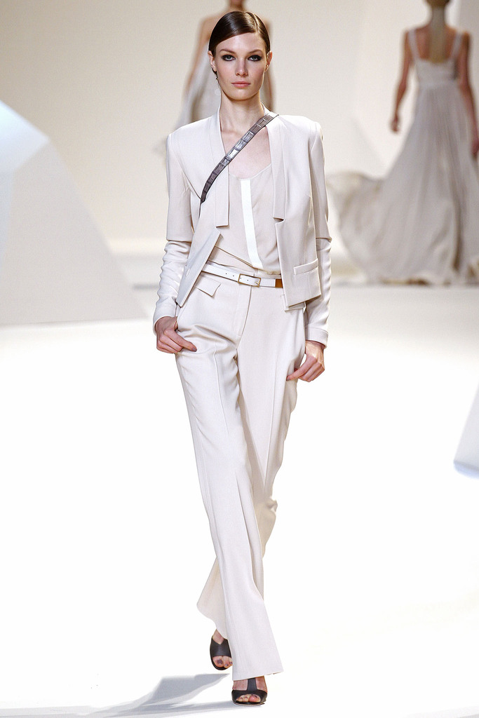 Elie Saab 2013春夏流行發(fā)布