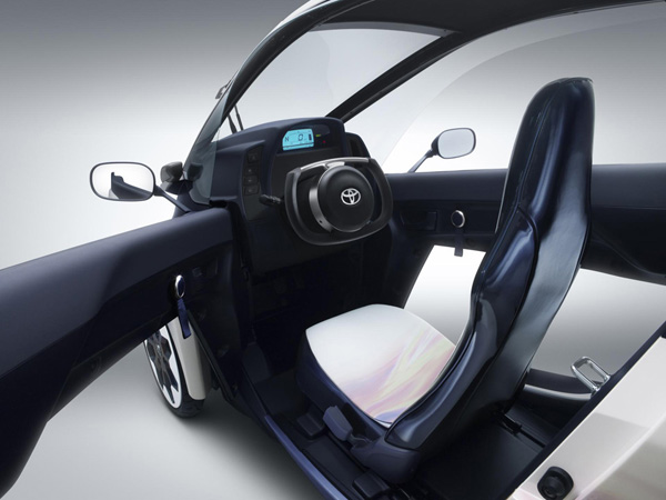 Toyota（豐田）推出「i-Road」三輪電動(dòng)概念車